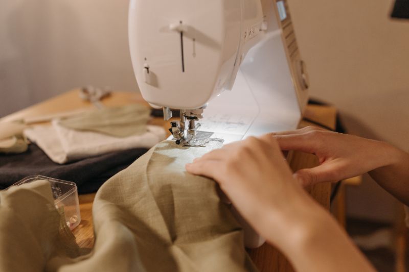 Avoiding Damage to Your Sewing Machine: