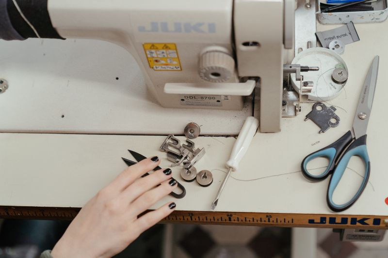 Tips for Saving Money on Your Next Sewing Machine Purchase: