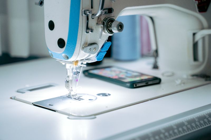 Is There a Sewing Machine That Sews by Itself?